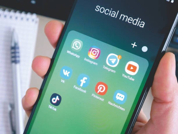 The Top 5 Advantages of Social Media Marketing in 2023